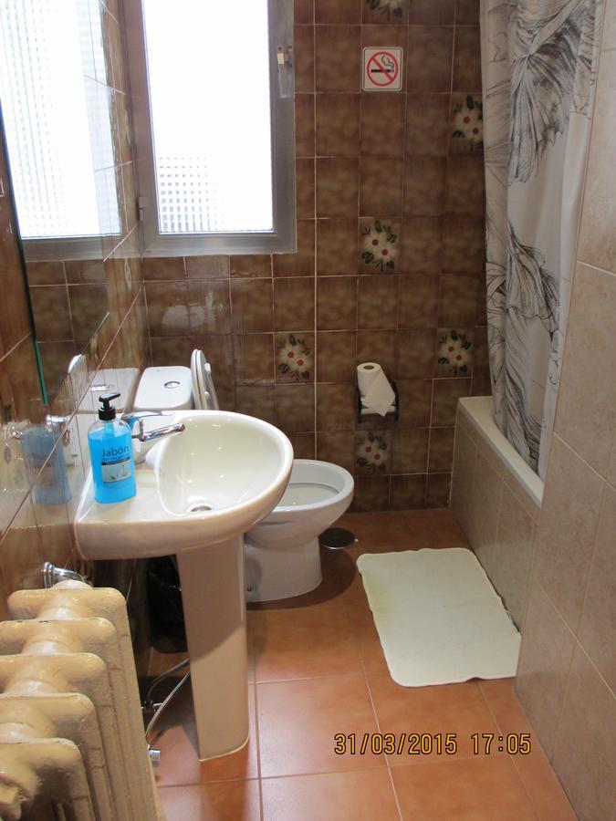 Hostal Machín Madrid Exteriér fotografie
